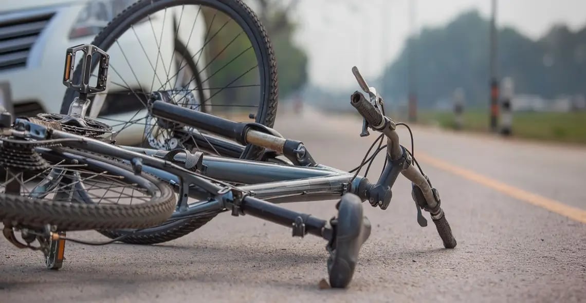 We protect <br class="md:hidden"/>you after<br />
<i>
bicycle accidents
</i> mobile picture